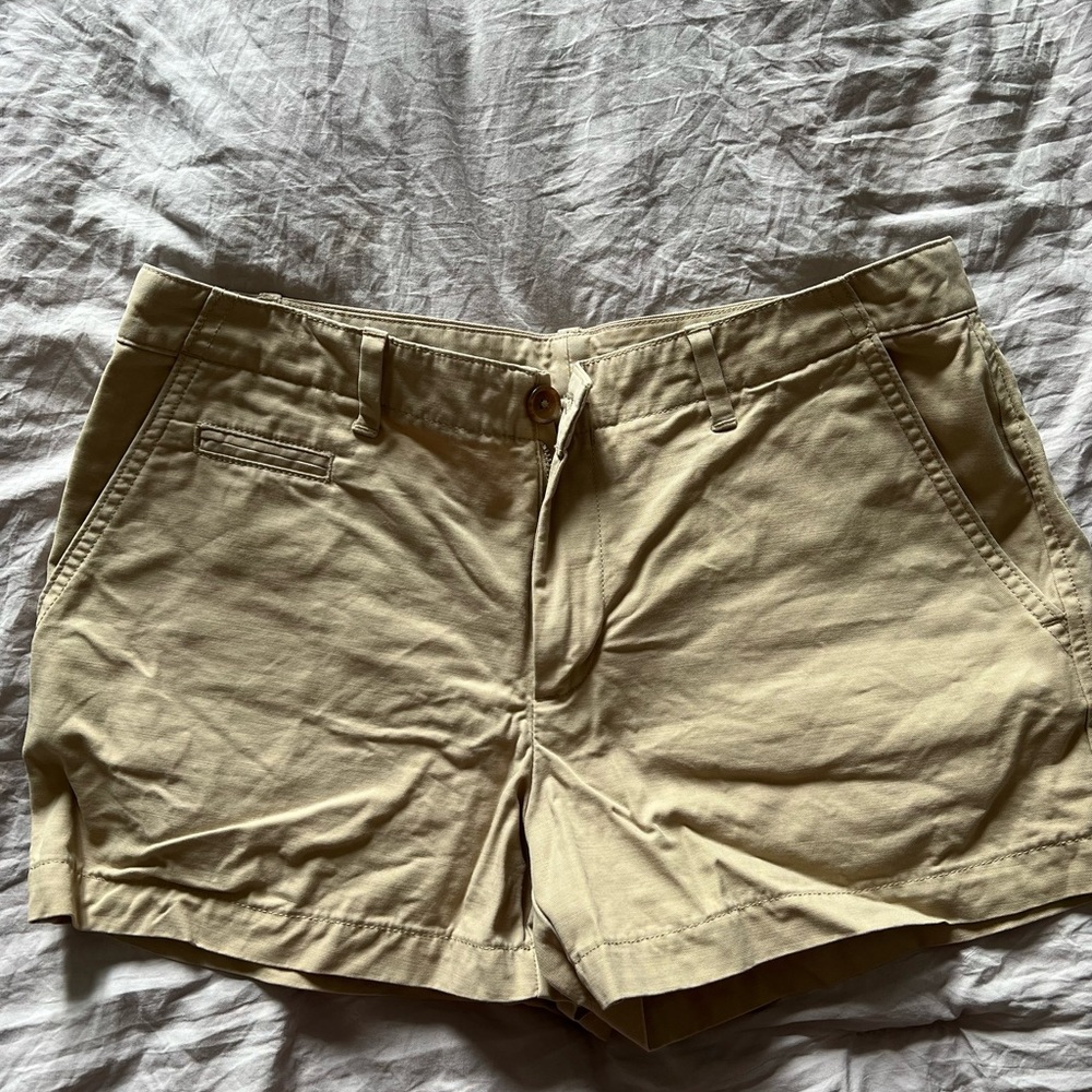 GAP shorts